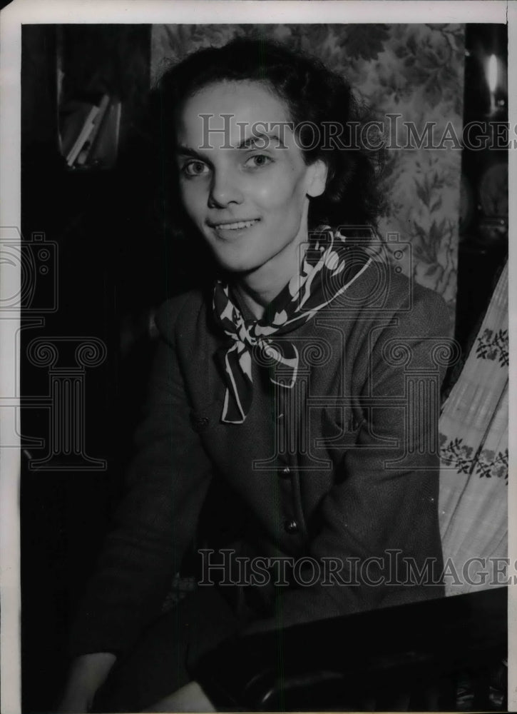 1938 Press Photo Hertha Klinkig Suffered Damaged Glandular System