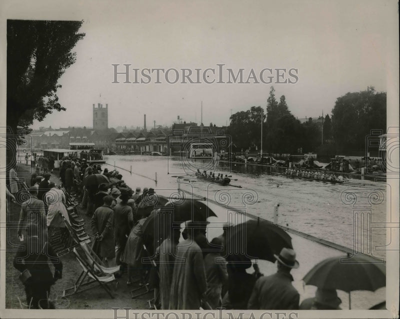 Load image into Gallery viewer, 1929 Press Photo London Rowing Club Vs.Canada Argonant R.C. Henley Royal Regatta
