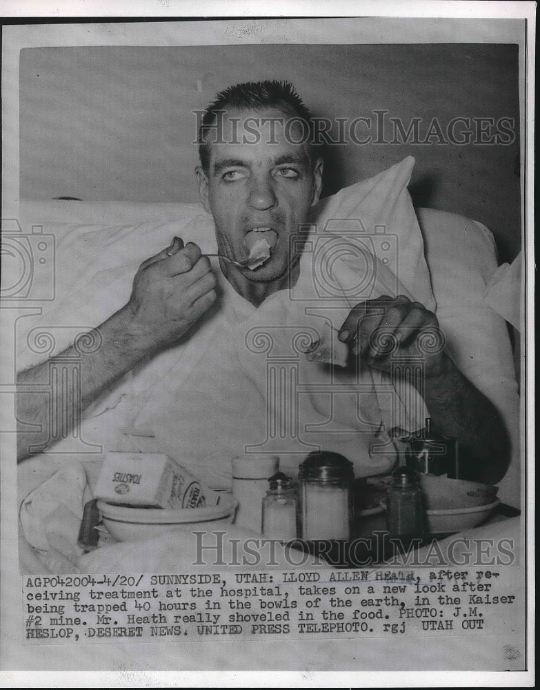 1956 Press Photo Lloyd Allen Heald Being Treated After 40 Hours Trapped in  Mine- Historic Images