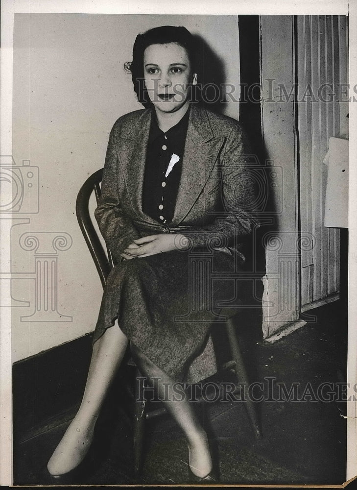 1939 Press Photo Mrs. Lorraine Metzger of Aurora, Young Grandmother at 32