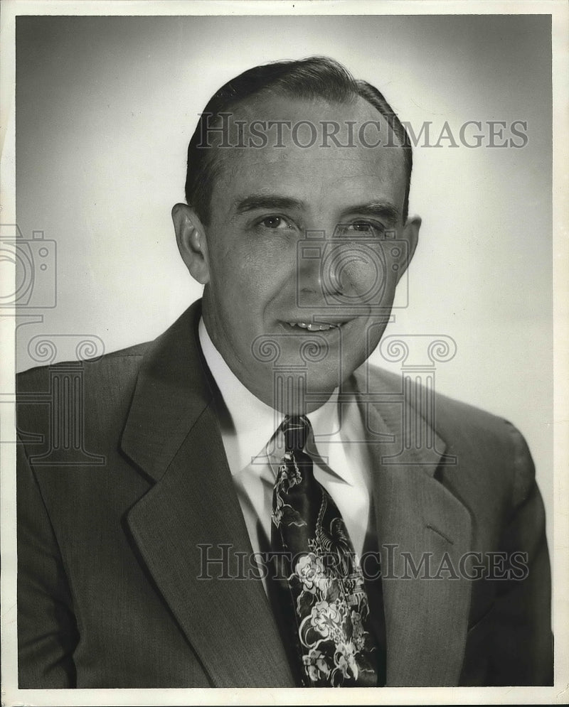 Load image into Gallery viewer, 1954 Press Photo Mr E.R.Haines of DOW Chemical Co.
