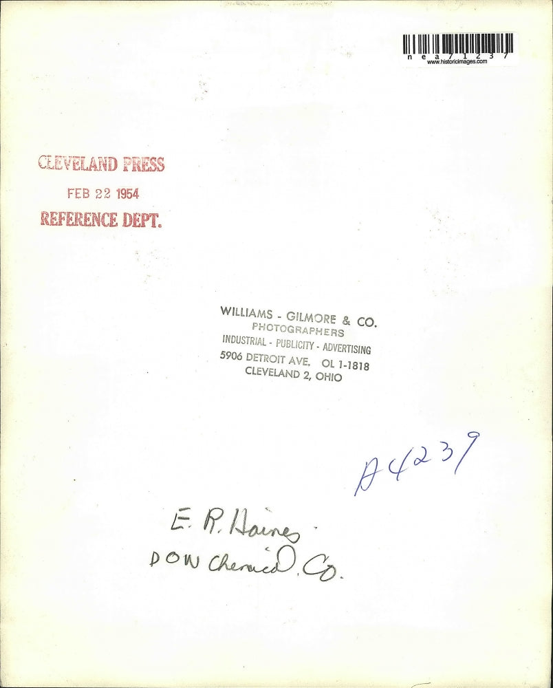 1954 Press Photo Mr E.R.Haines of DOW Chemical Co.