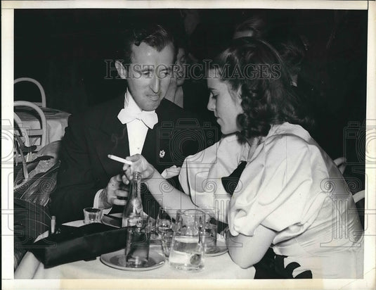 1940 Press Photo Mr & Mrs Jack Moffett on their honeymoon