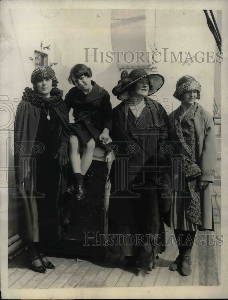 1928 Press Photo Dore J Stuart Blackton Violet Film Producers Returning States