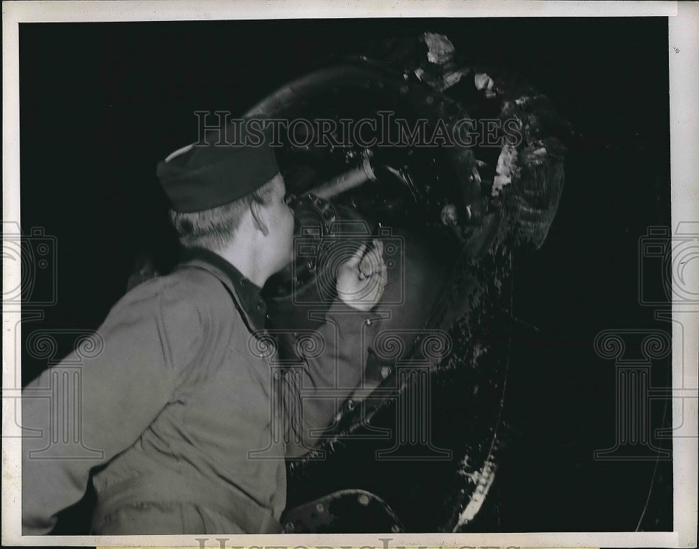 1947 Press Photo Robert C Johnson Fairfield Army Air Base Plane Pilot- Historic Images