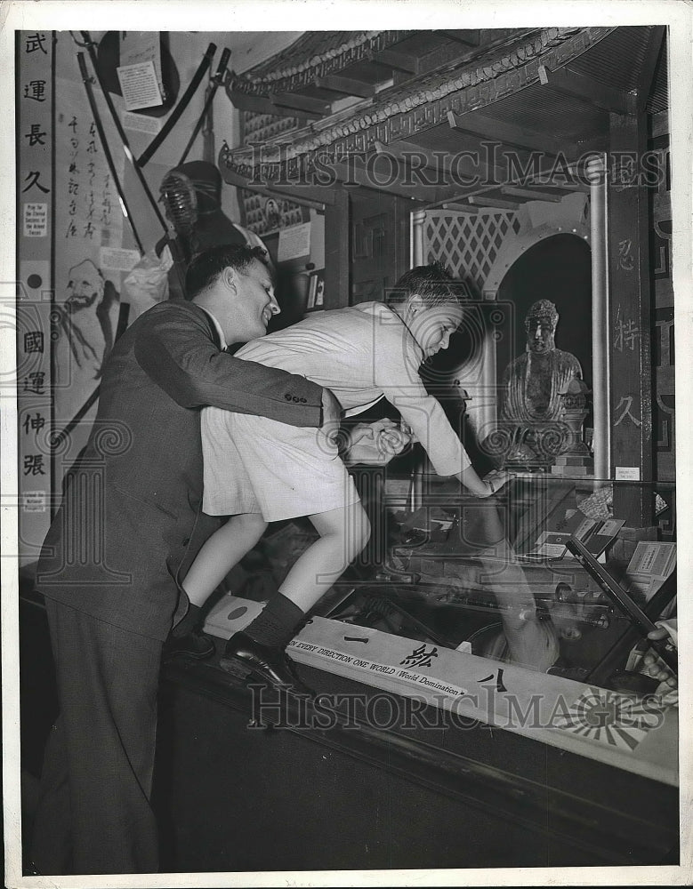 1943 Press Photo Fulgencio Batista Son President Cuba Diplomat - nea78176