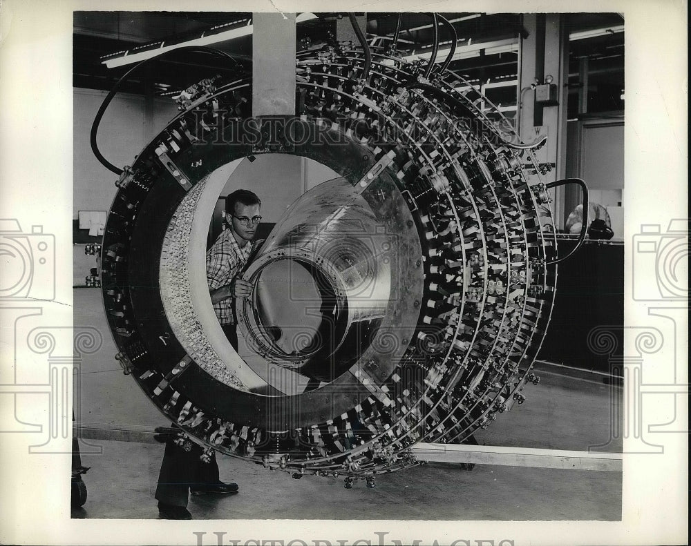 1957 Press Photo Redstone missle parts at Chrysler plant - nea79611