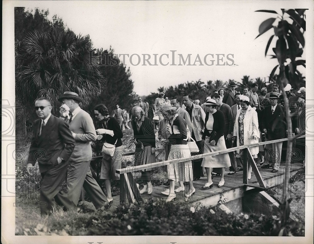 1940 Press Photo gallery following gol finals tourn. Everglades Club, Palm Beach