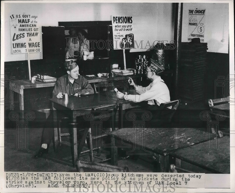 Load image into Gallery viewer, 1950 Press Photo UAW-CIO soup kitchen in Detroit, Mich - nea83294
