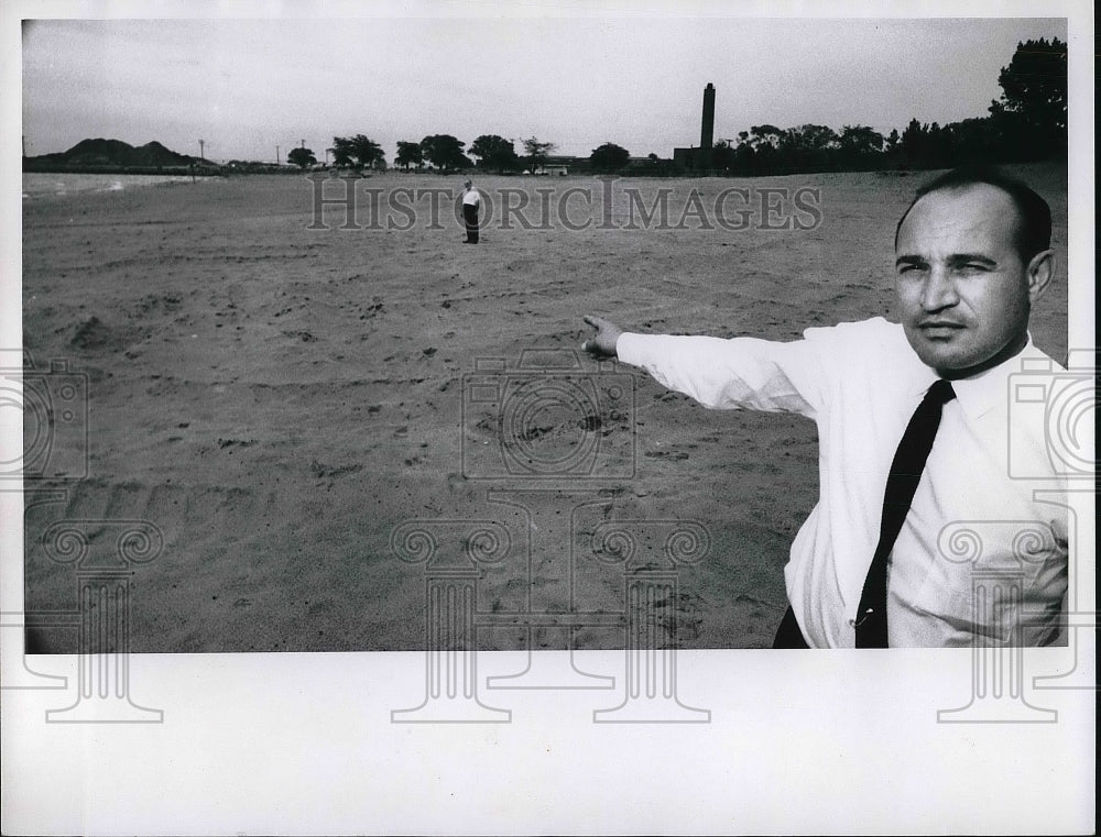 1962 Press Photo Joseph I. Fratoe and Louis V. Corsi of City Parks- Historic Images