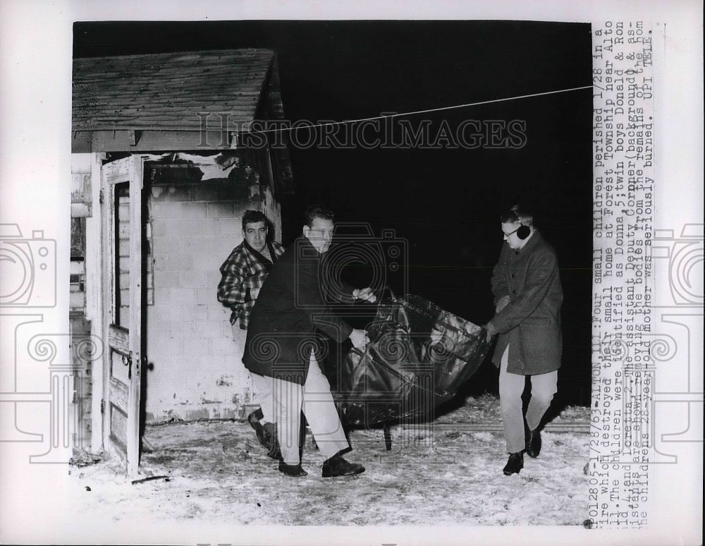 1963 Press Photo Children Perished in Destroyed Home Forest Townshup - nea87042