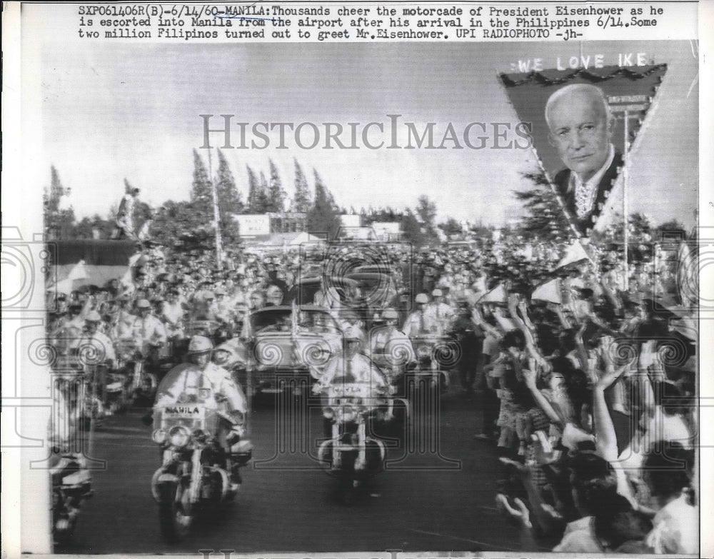 1960 Press Photo Eisenhower visits Philippines. Thousands crowd to see arrival