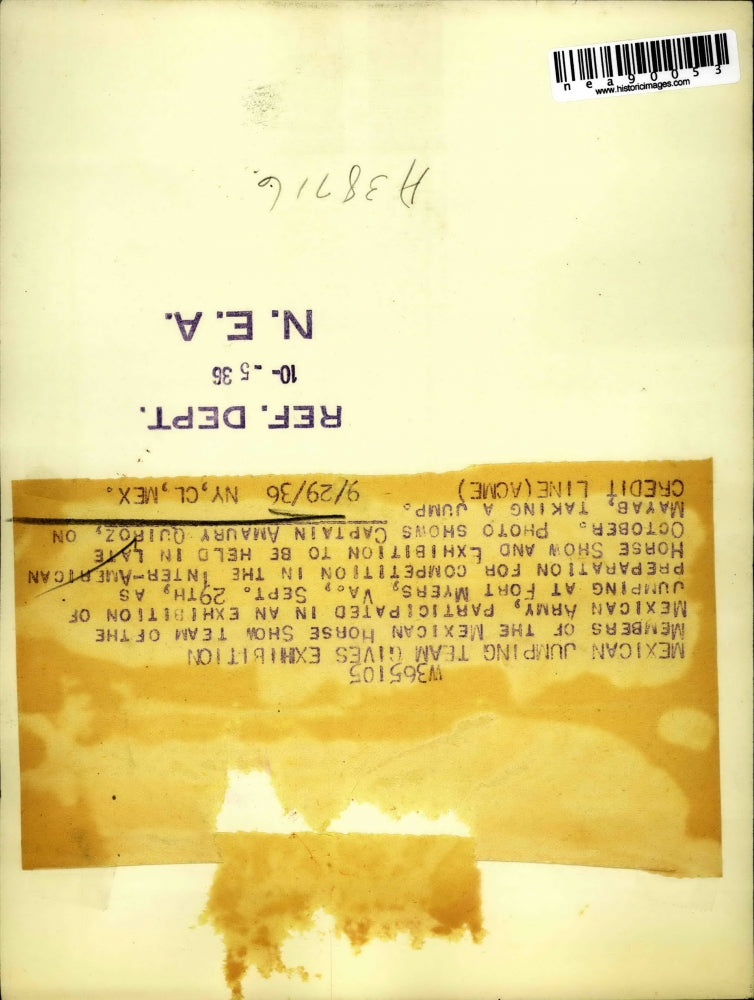 1936 Press Photo Captain Amaury Quiroz on Mayab, Mexican Horse Show Team