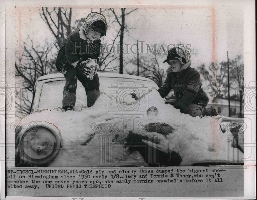 1957 Press Photo Birmingham Alabama Snow Storm Jimmy and Donnie Ussey
