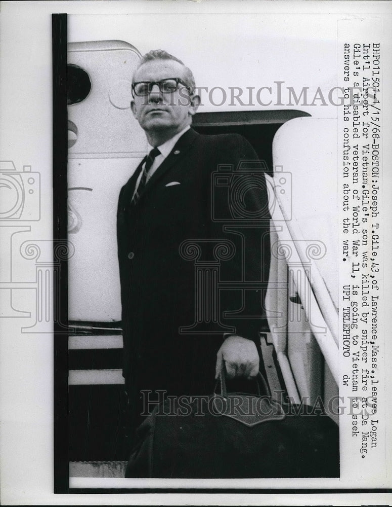 1968 Press Photo Joseph T. Gile Leaves Logan Int'l Airport - nea94509