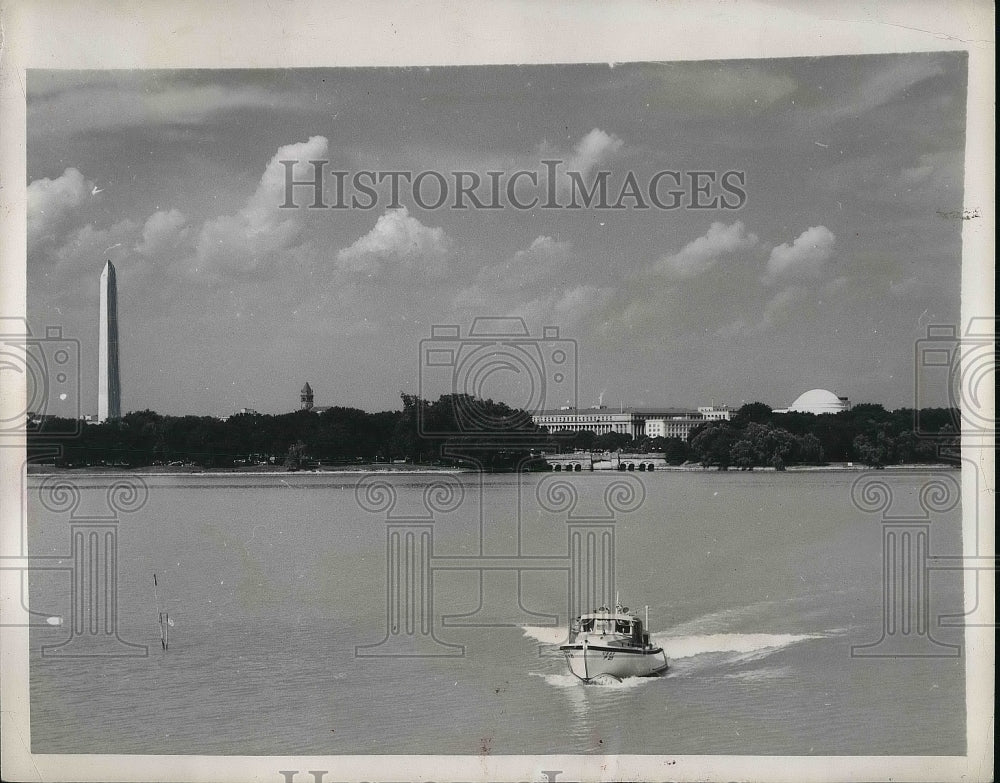 1949 Press Photo View of the Washington Monument and the Jefferson Memorial- Historic Images