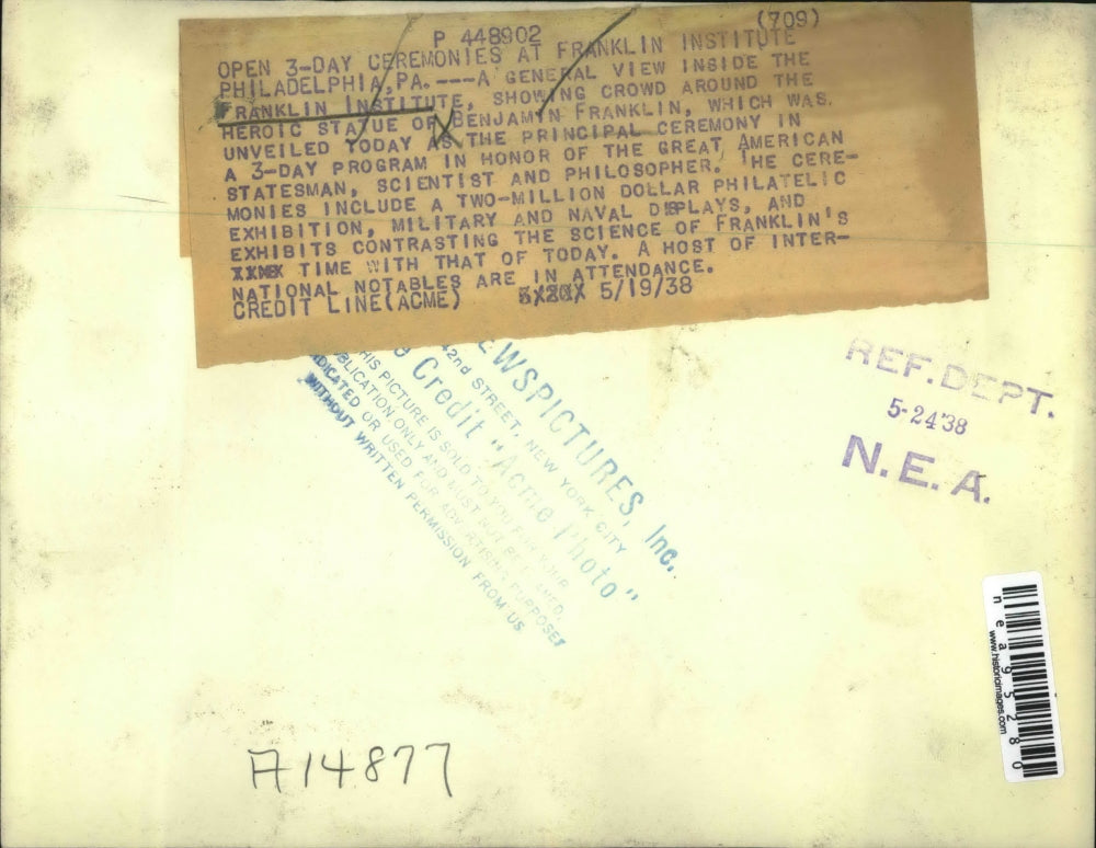 1938 Press Photo Franklin Institute Statue Philadelphia PA