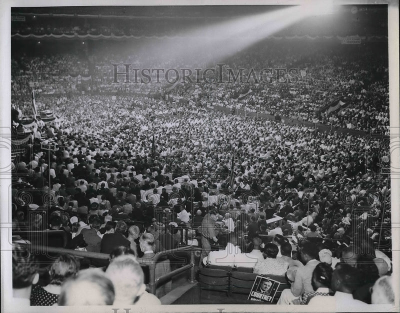 Load image into Gallery viewer, 1944 Press Photo Democrats from the State of Illinois
