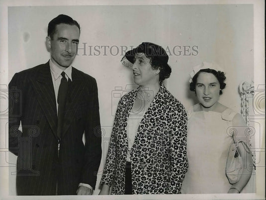 1937 Press Photo Mrs. Laingan O'Keefe, Mother Of The Irish Sweepstakes & Son- Historic Images