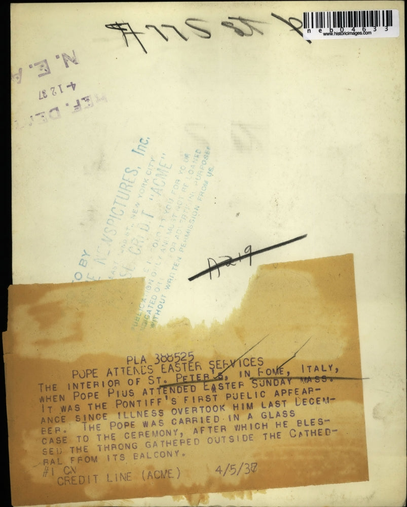 1937 Press Photo Pope Pius attends Easter Sunday mass at St Peter's Basilica