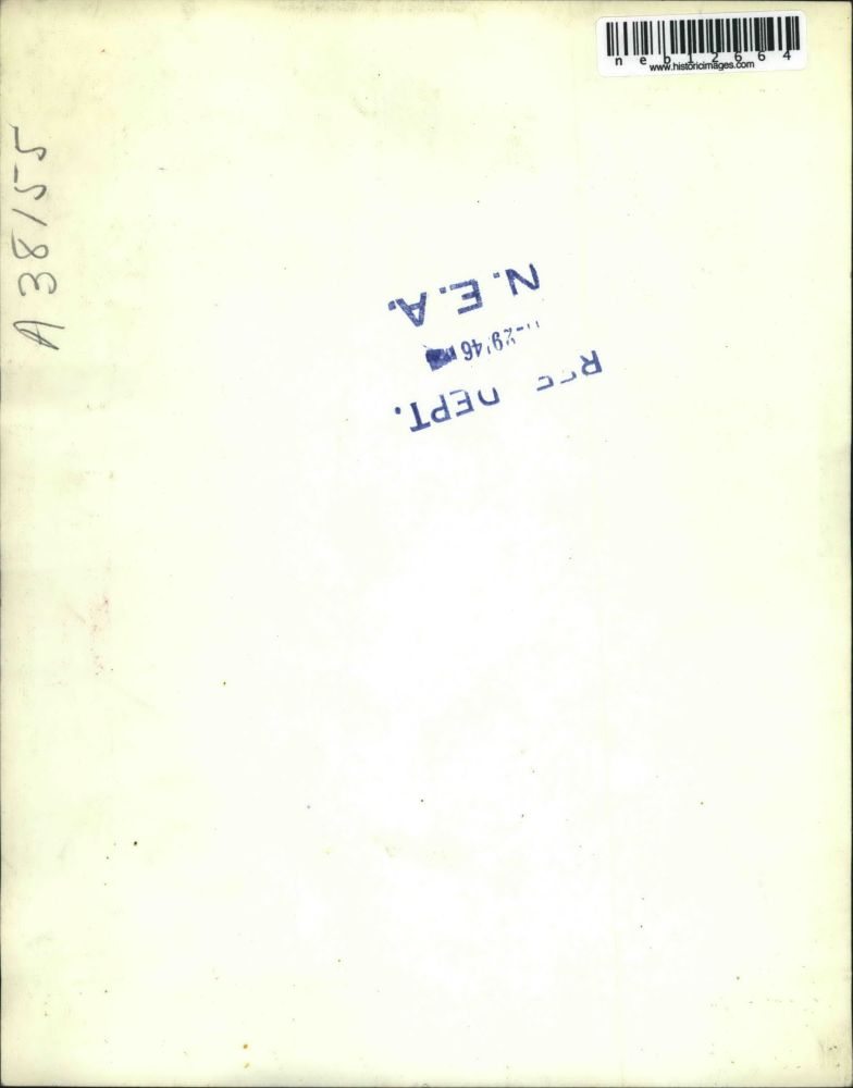 1946 Press Photo Senator Claude Pepper Receives Award from Robert W. Kenny