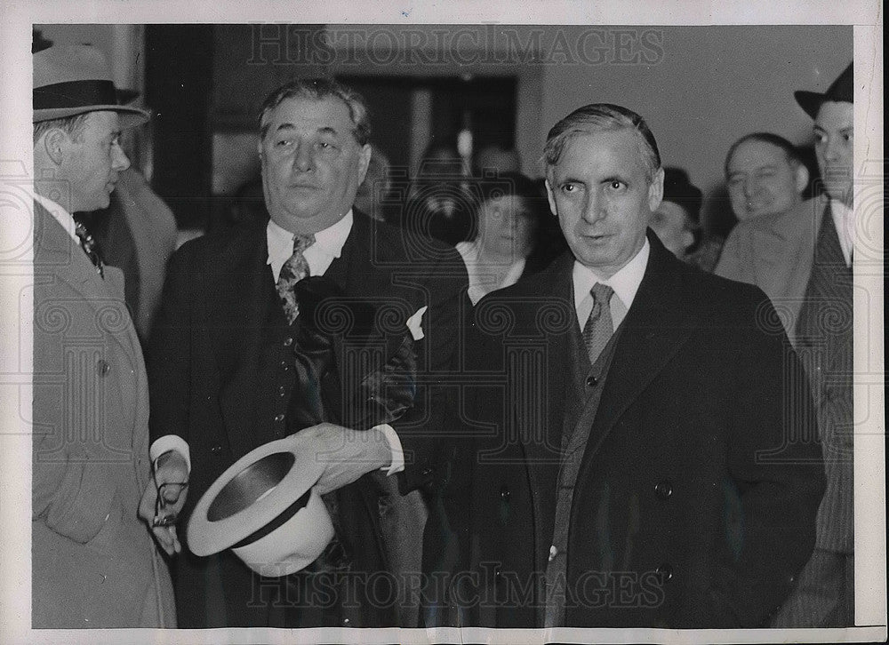 1937 Press Photo Samuel Rosoff, Under Technical Arrest, Attorney Jonah Goldstein