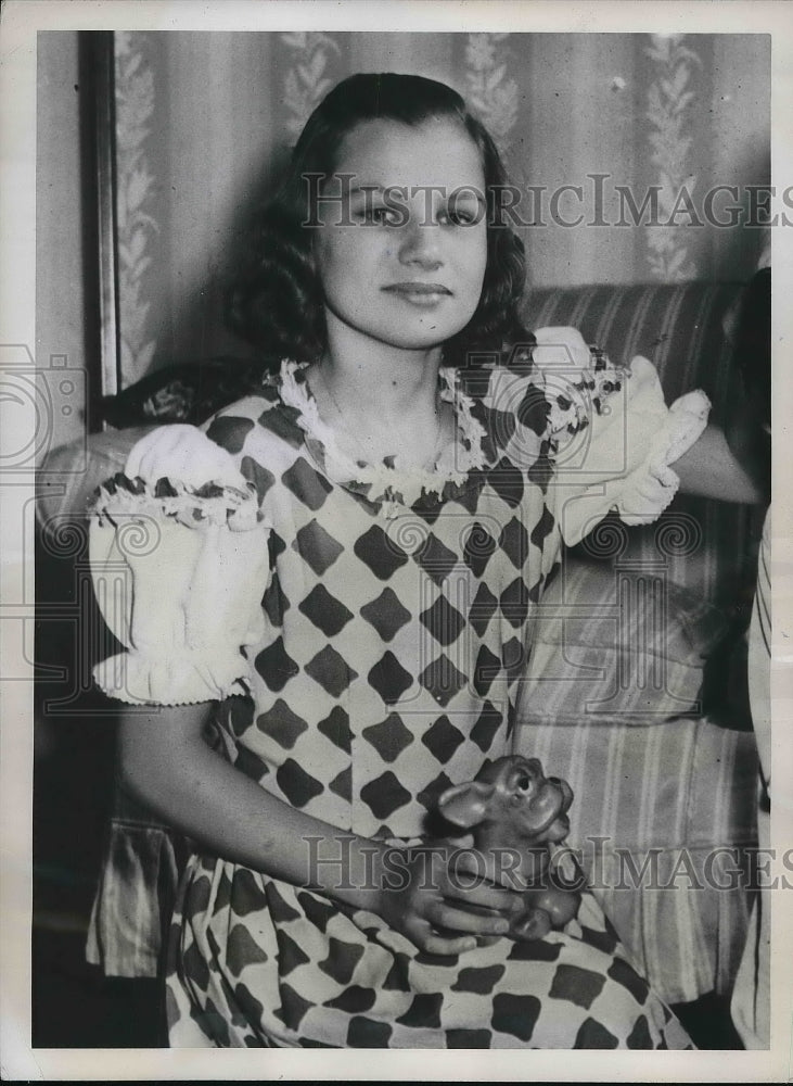 1946 Press Photo Shirley Mosley Before Court Hearing In Cleveland Ohio