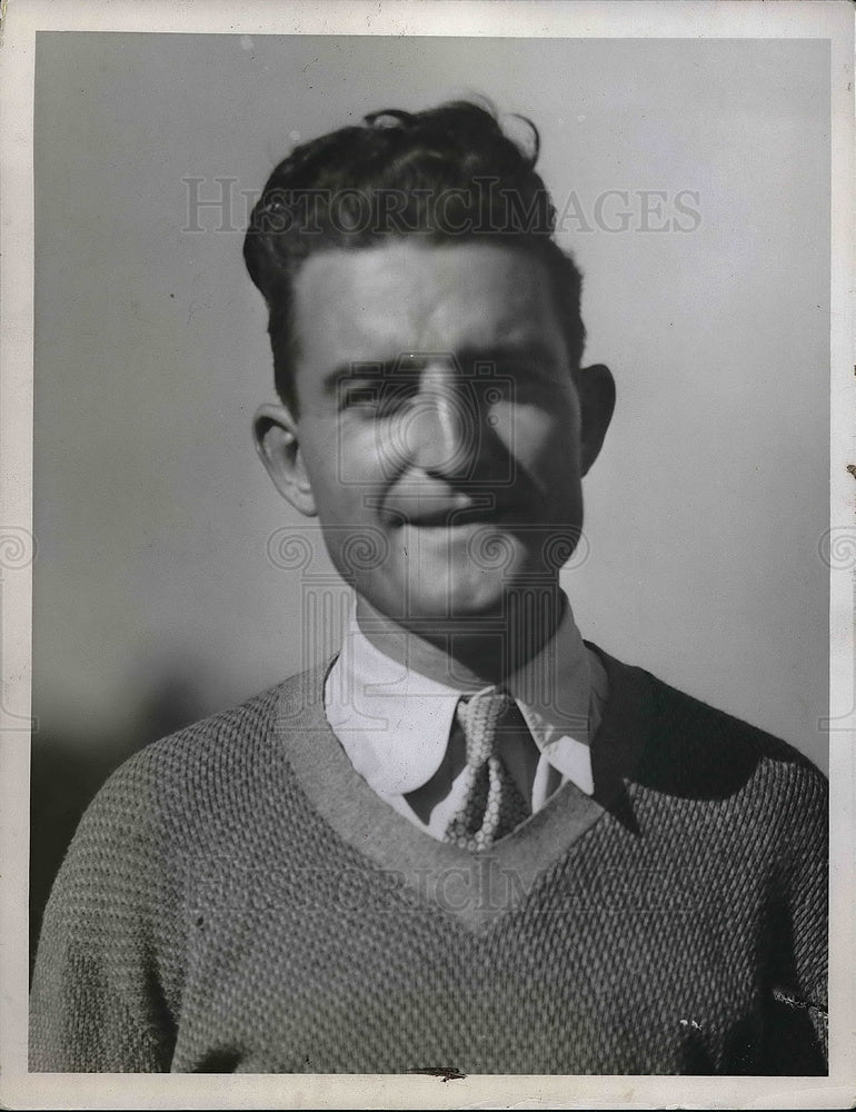 1935 Press Photo Mr Eddie Held in Cleveland Ohio- Historic Images