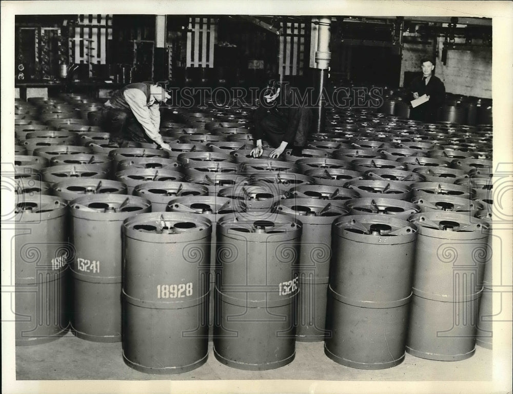 1940 Press Photo Depth Charges or &quot;Ashcans&quot; for British Navy - neb15351- Historic Images