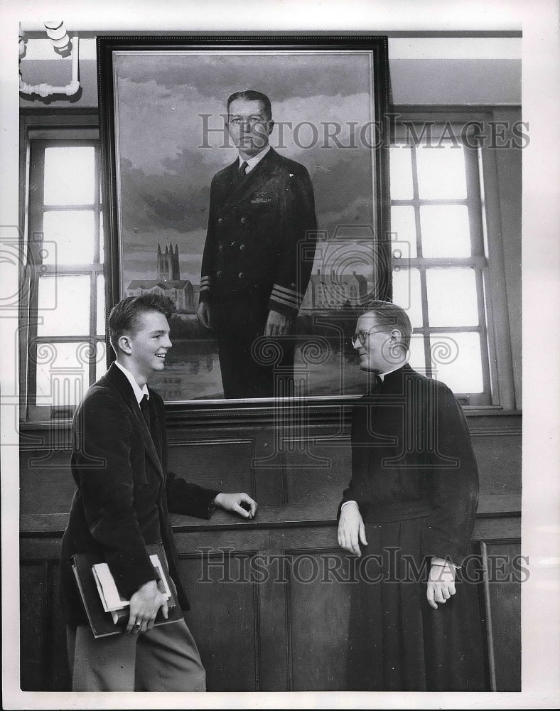 Load image into Gallery viewer, 1954 Press Photo Jackie Shea, 17, The Rev. Laurence Mullen, Boston College
