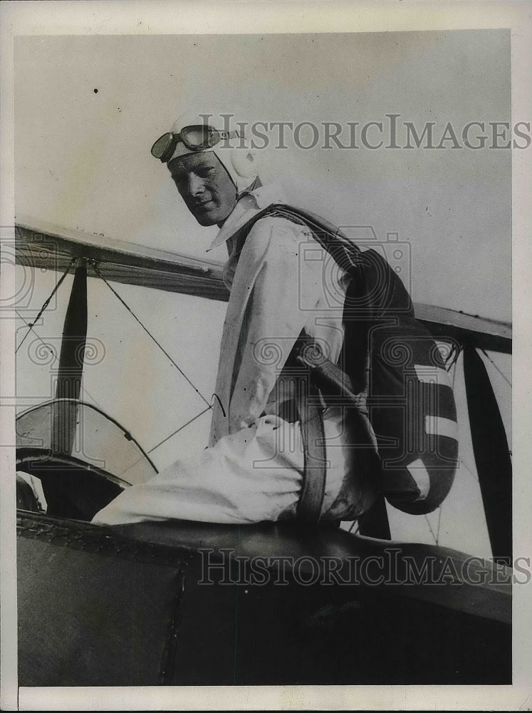 1933 Press Photo robert Wynsham,English stunt parachute jumper at Ramsgate- Historic Images