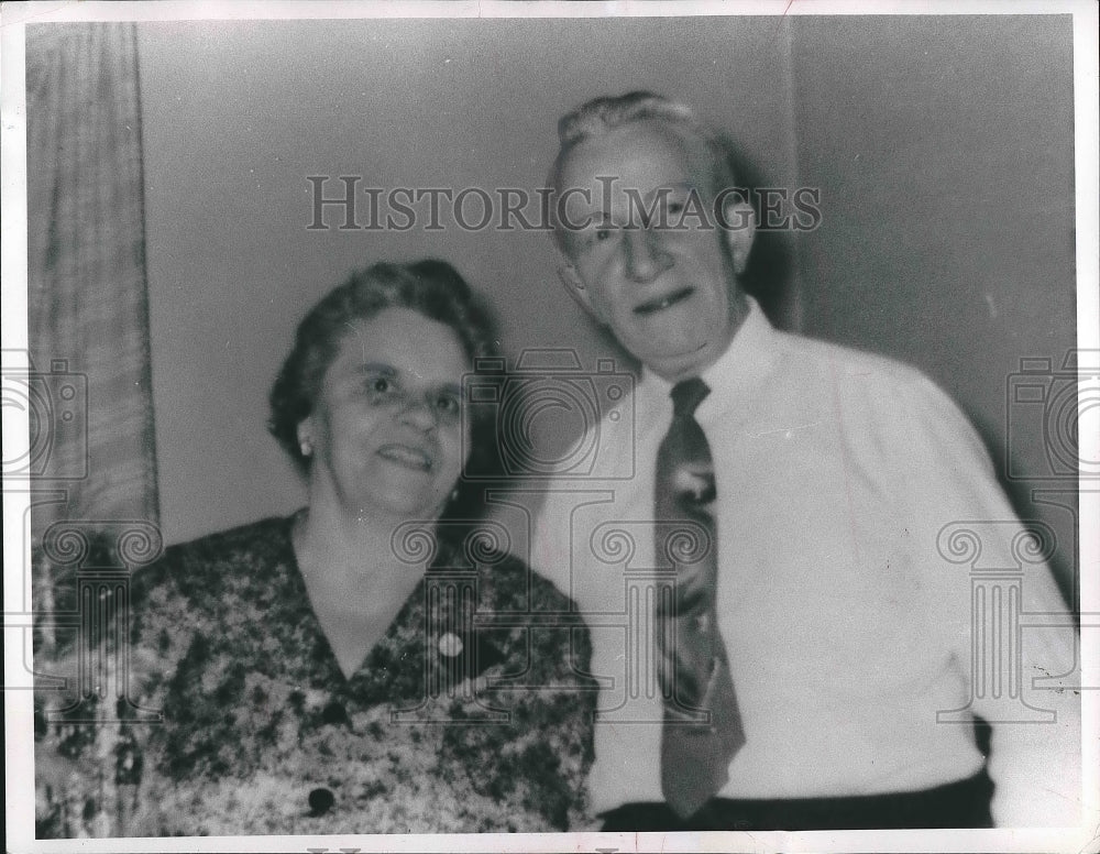 1957 Press Photo Mr and Mrs. Joseph Trzaska at their wedding