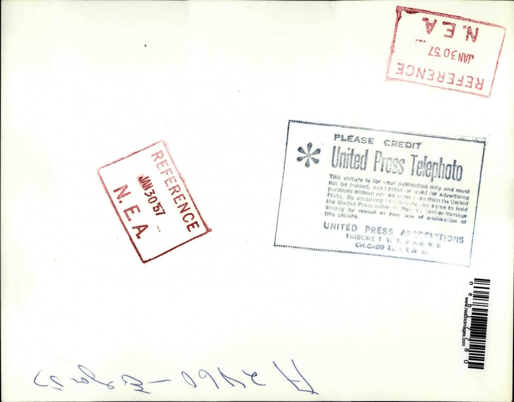 1957 Press Photo troops march down Constitution Ave during inauguration parade