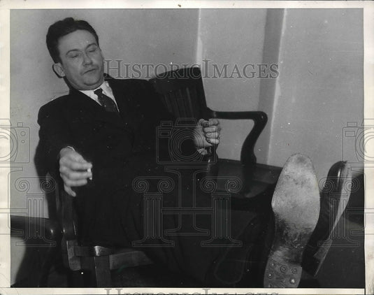 1935 Press Photo Robert S. James Investigation of wifes drowning