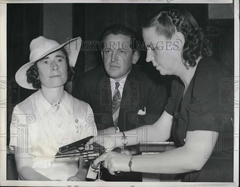 1939 Press Photo Mrs. Naomi Bispo, U. U. Blalock, Gladys T. Root