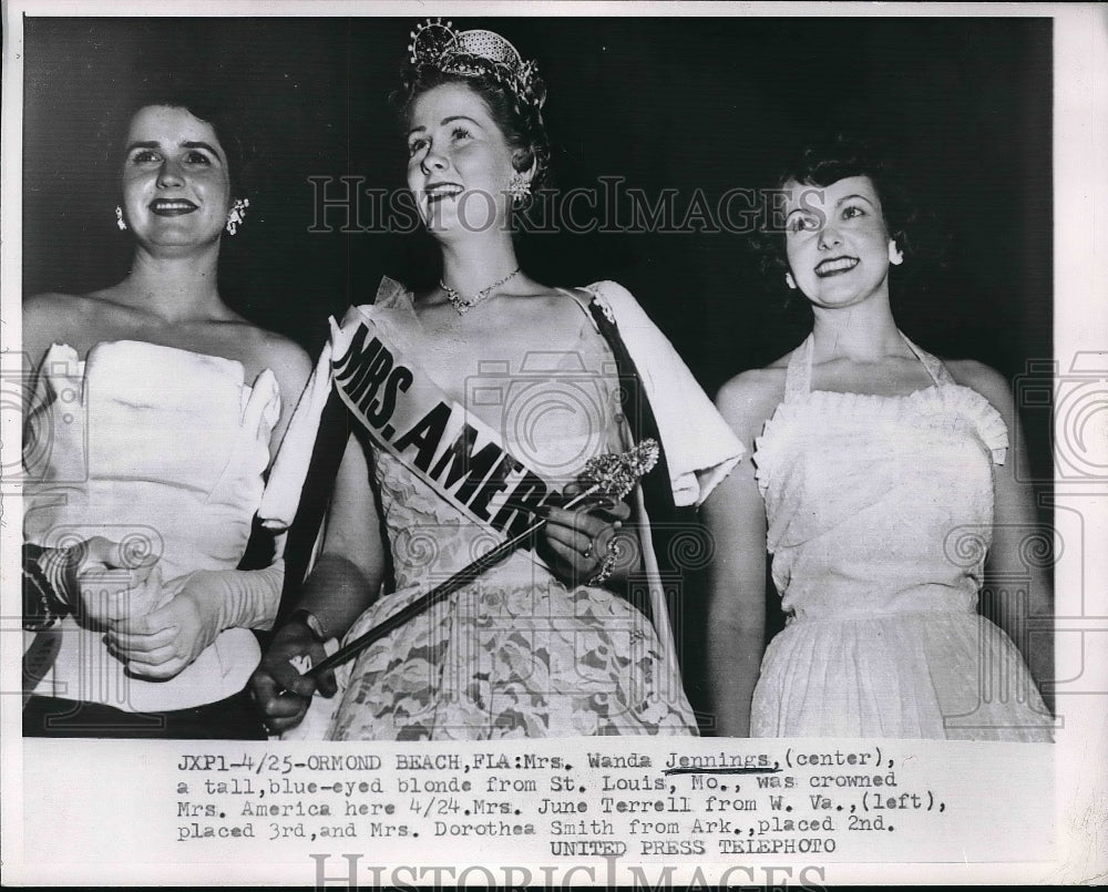 1954 Press Photo Mrs America Wanda Jennings,Mrs J Terrell,Mrs D Smith- Historic Images