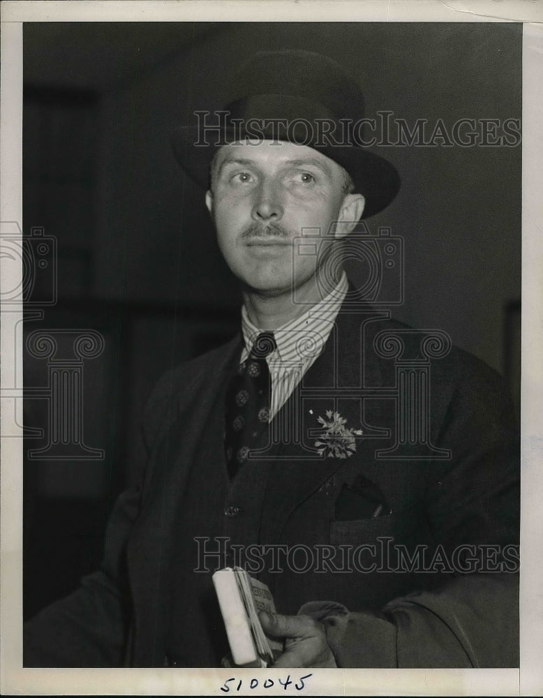 1930 Press Photo JH Norwer Of General Motors Before Boarding Dixie Clipper- Historic Images