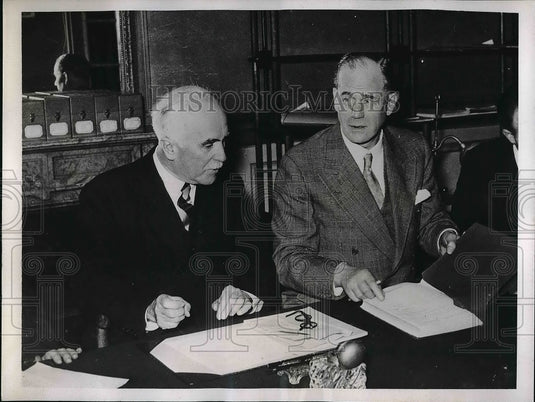 1937 Press Photo Prof. Rowntree of G.B. & Justin Godard, ex Minister of Health- Historic Images