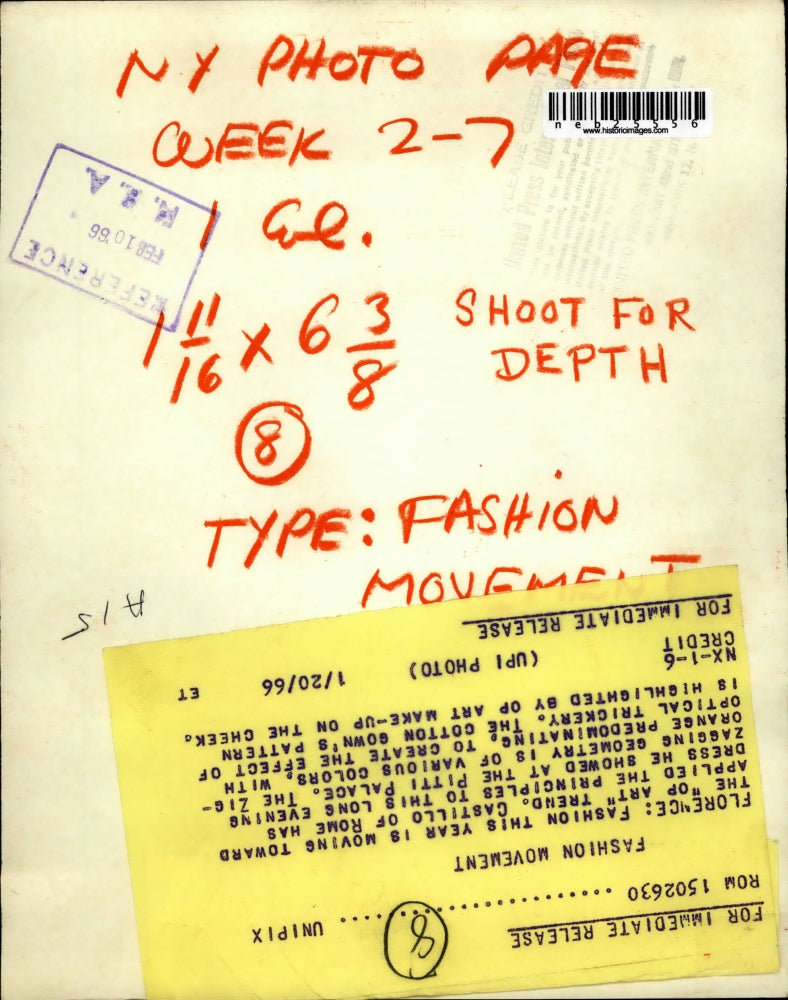 1966 Press Photo Evening Dress by Castillo of Rome at the Pitti Palace