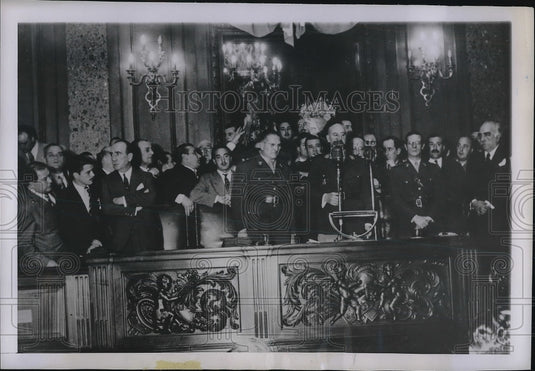 1945 Press Photo Col. Domingo Mercante Sworn In As Argentine Labor Secretary- Historic Images