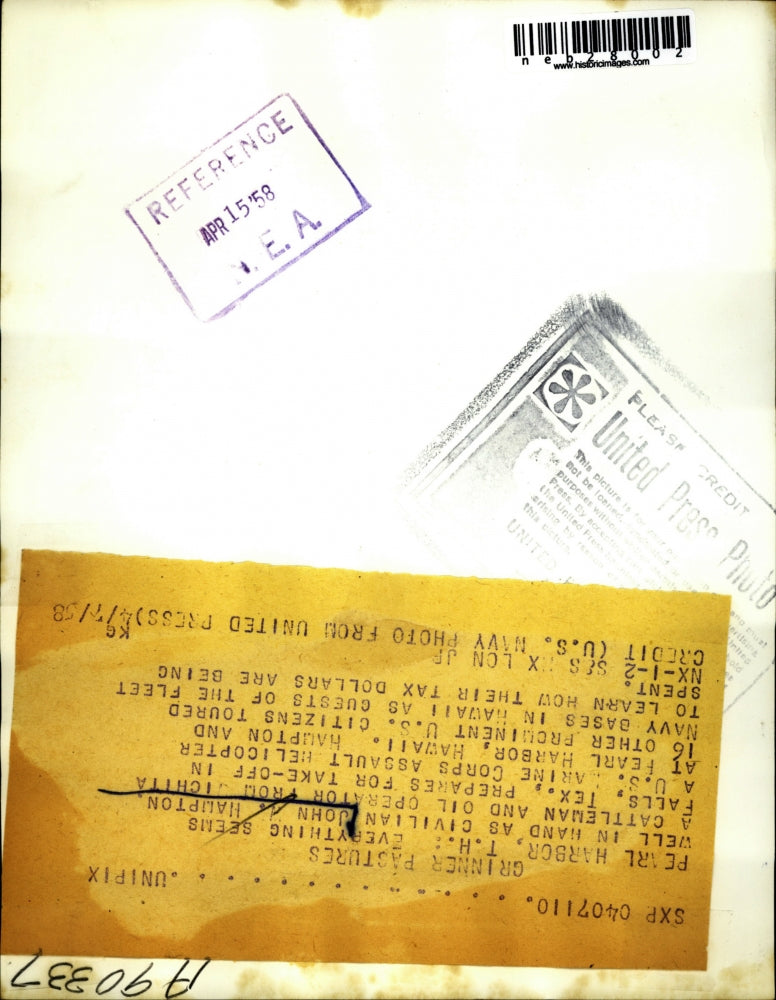 1958 Press Photo John W. Hampton Takes Off in U.S. Marine Corps Helicopter