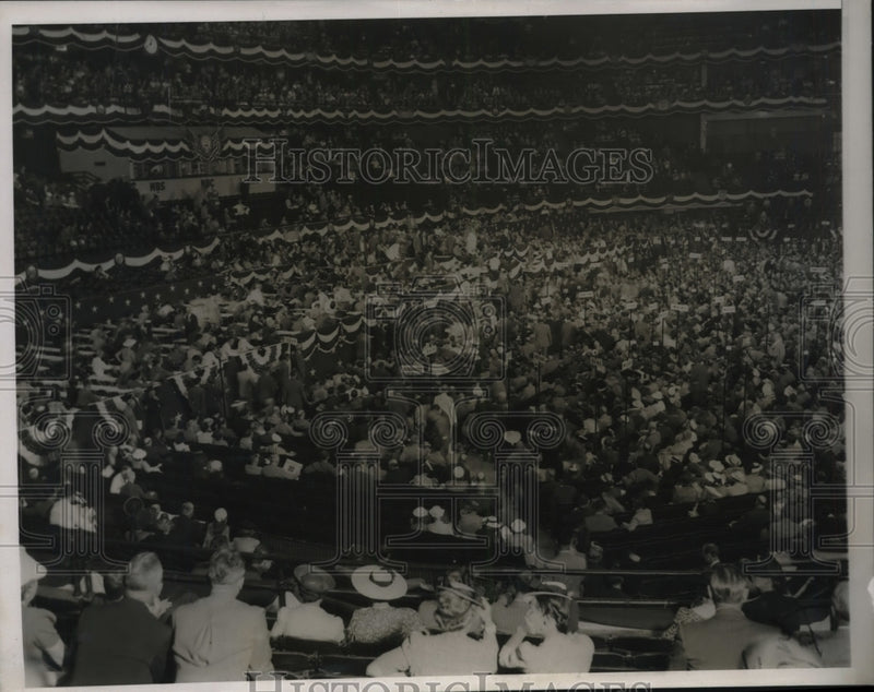 Load image into Gallery viewer, 1940 Press Photo Chicago Stadium Democratic National Convention Opening
