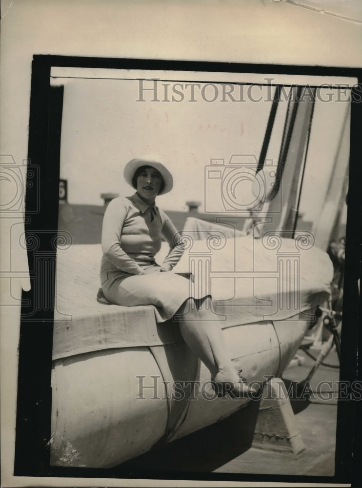 1927 Press Photo Vivian DeBarre beauty contest winner - neb38904