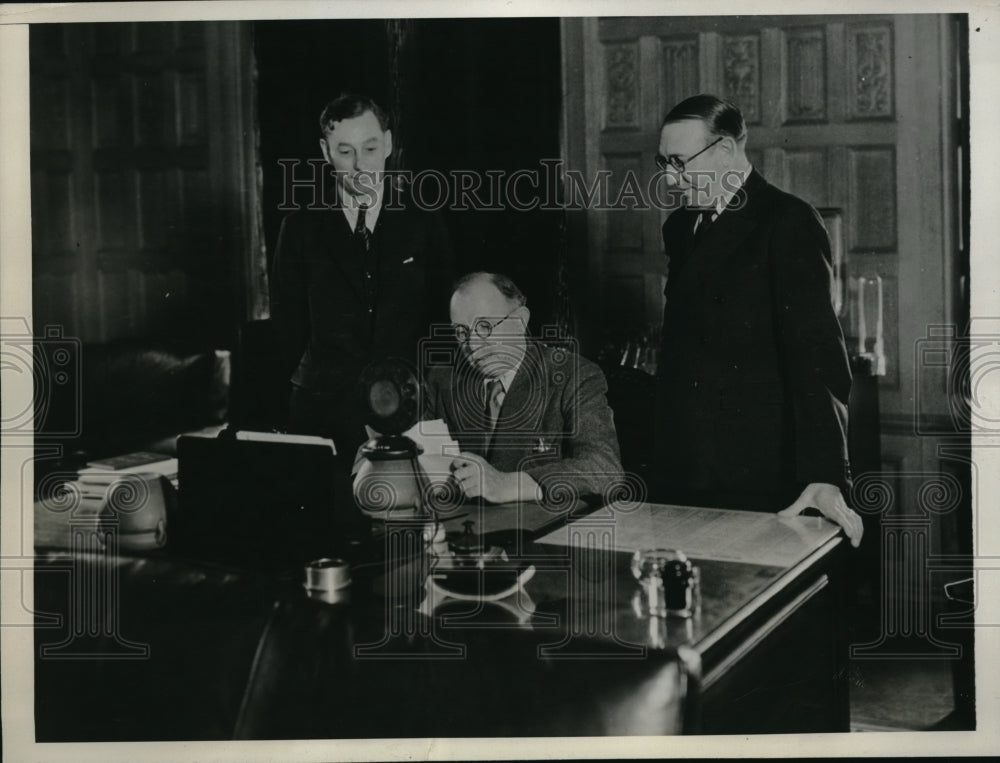 1932 Press Photo Opening of the Natl. Radio Exposition at the Olympia in London