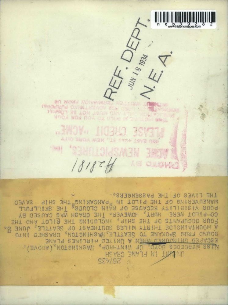 Load image into Gallery viewer, 1934 Press Photo Mercedes Boyd escaped unharmed from plane crash near Seattle
