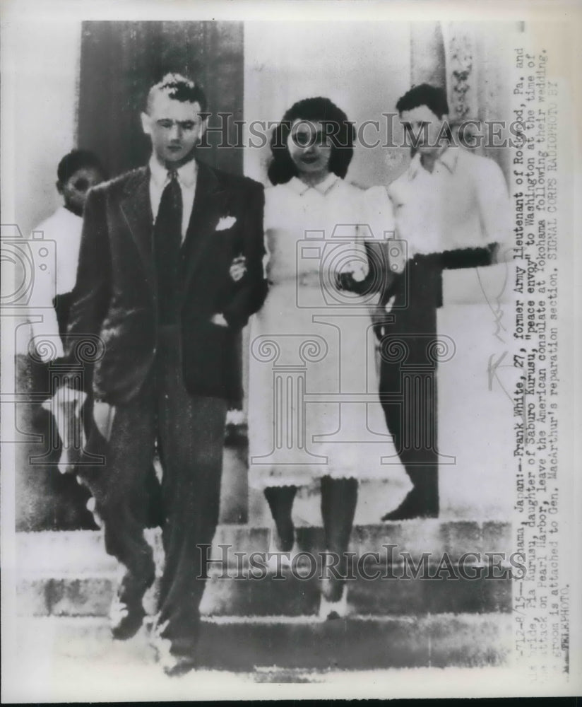 1947 Press Photo Frank White &amp; bride Pia Kurusu at Yokohama Japan- Historic Images