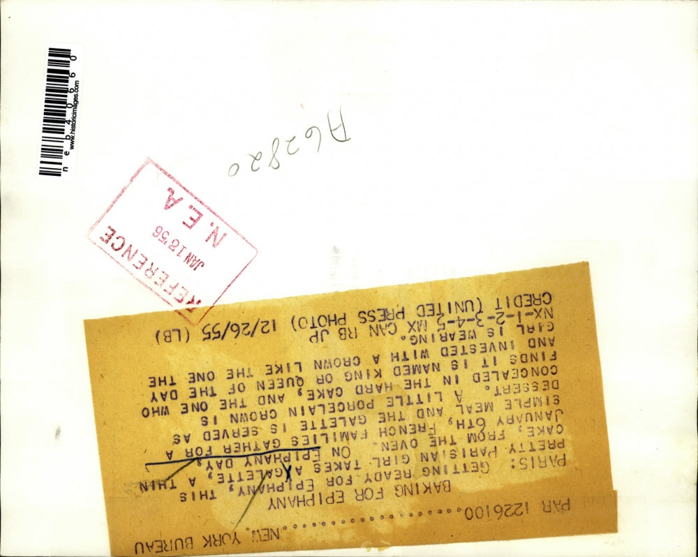 1955 Press Photo Ephighany Day Baking