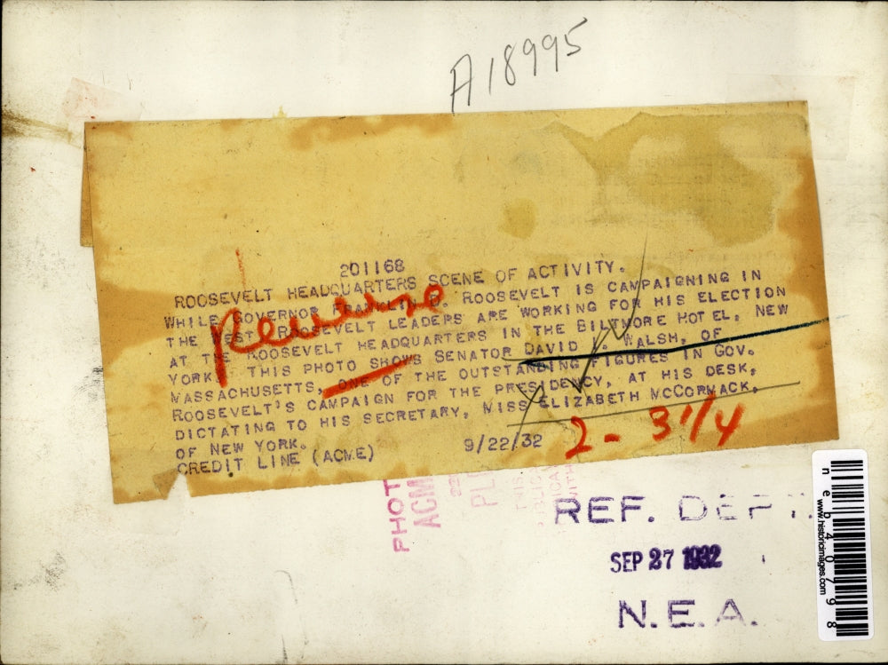 1932 Press Photo Sen David Walsh at his desk dictating to secretary