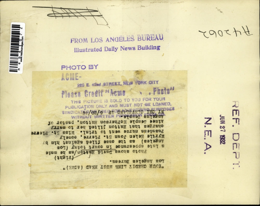 1932 Press Photo David Huttom at LA court after jilting Miss St Pierre