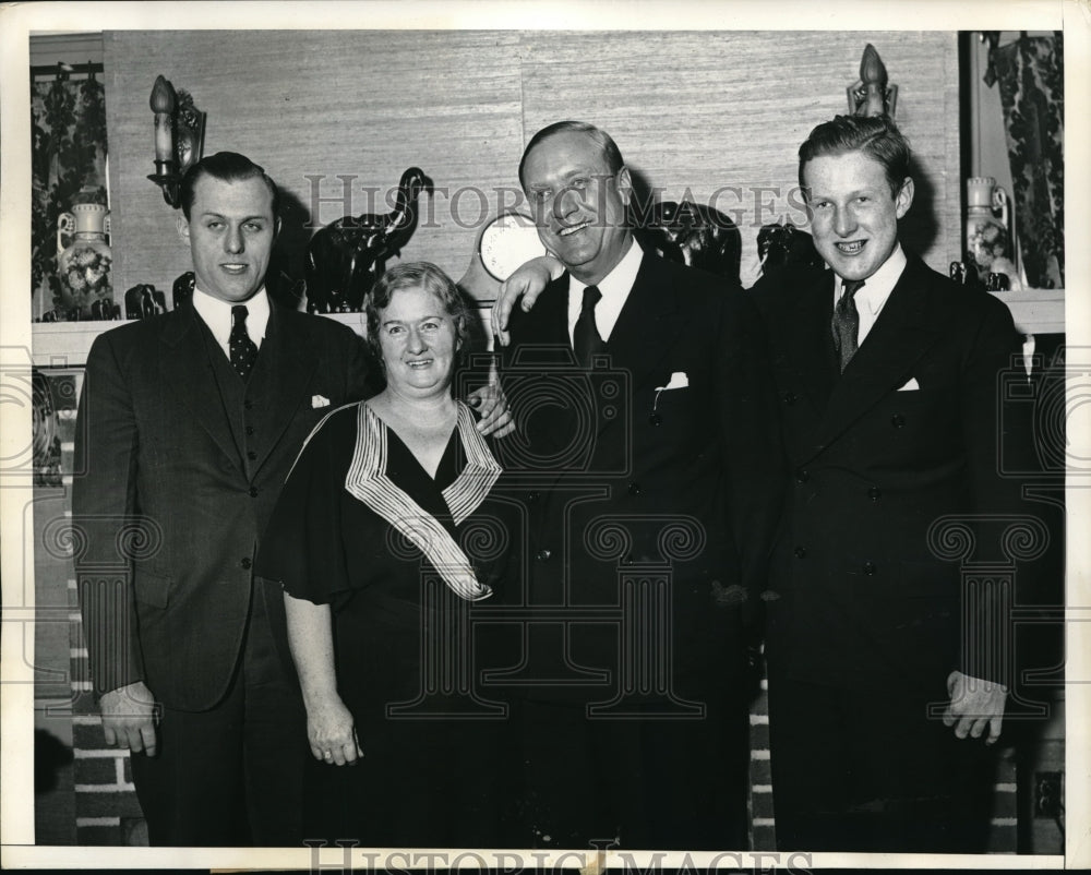 1934 Press Photo Frank Taylor celebrates winning Public Welfare Commissioner
